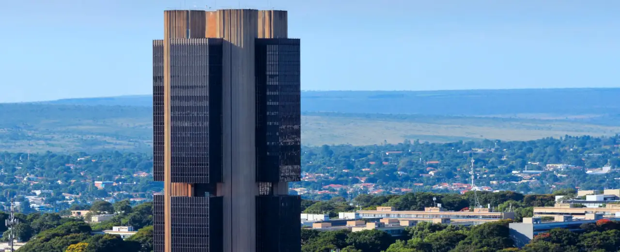 Capa do artigo: O poder do Banco Central: como suas decisões moldam o mercado de ações