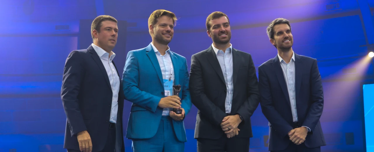 Capa do artigo: VOGA conquista o Prêmio Destaque Next no BTG Summit 2025
